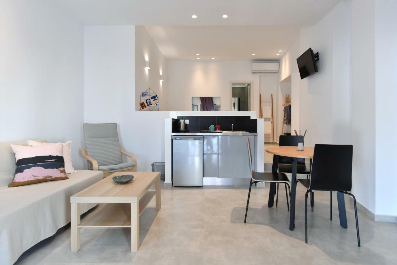 Harmony Apartments Науса Екстериор снимка
