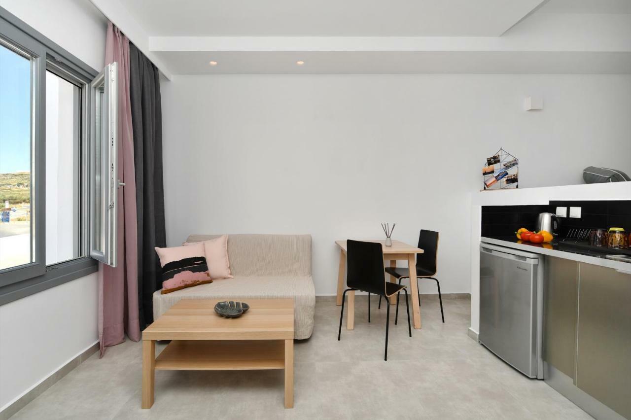 Harmony Apartments Науса Екстериор снимка