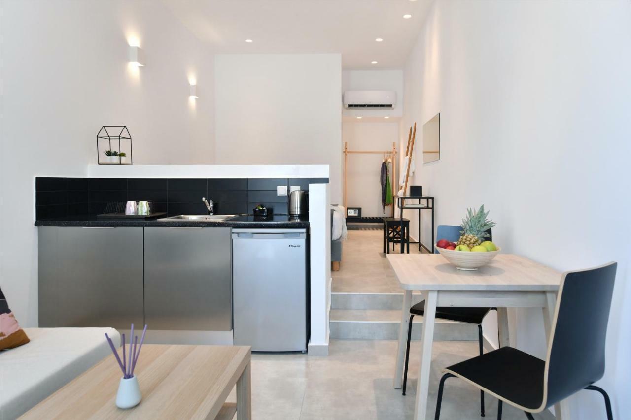 Harmony Apartments Науса Екстериор снимка